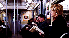 #article: Διαβάζεις κι εσύ στα&nbsp;ΜΜΜ;